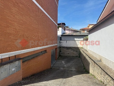 Foto Box in L'Aquila, Albano Laziale Pavona di 55 m² in vendita