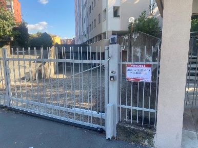 Foto Box in Via Di Vittorio 15, Settimo Milanese Centro di 14 m² in vendita