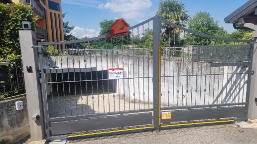 Foto Box a Boltiere di 69 m² con 1 locali in vendita