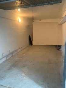 Foto Box in Gramsci, Rozzano in vendita