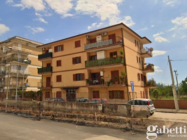 Foto Box in Via SAN MAURIZIO 00, Pomigliano d'Arco in vendita