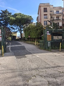 Foto Box in Via Domenico Fontana 134, Napoli in vendita