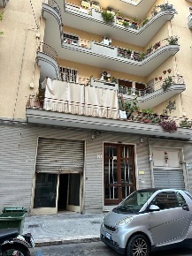 Foto Box in Via Matteotti 14, Bari Umbertina - Madonnella di 114 m²