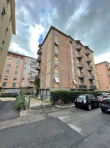Foto Box in Via GARAGE IN VIA ROMAGNOSI 10, Terni in vendita