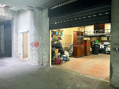 Foto Box in Via Domenico Sanfilippo 16, Catania di 40 m² in vendita