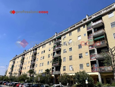 Foto Box in Via Betulle 7, Cesano Boscone Centro di 14 m² in vendita