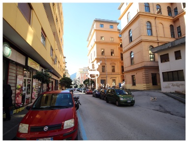 Foto Box in Vernieri, Salerno Centro di 15 m² in vendita