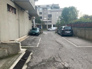 Foto Box in Via Botticelli 0, Battipaglia Centro di 22 m² in vendita