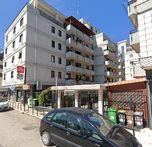 Foto Box in Via Nannarone 46, Foggia in vendita