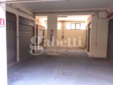 Foto Box in Barletta, Arzano in vendita