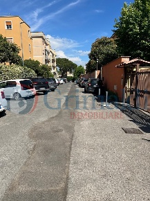 Foto Box in Via SESTO CELERE 2, Roma in vendita