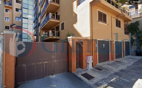 Foto Box in Cappellini, Messina in vendita