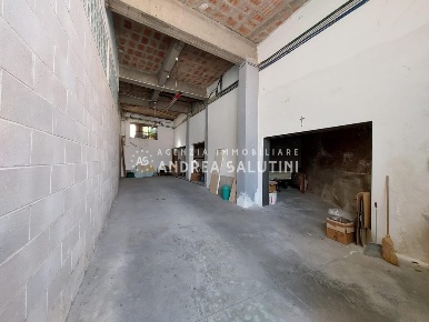Foto Box a Buti in vendita