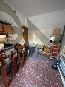 Foto Box a Vecchiano in vendita