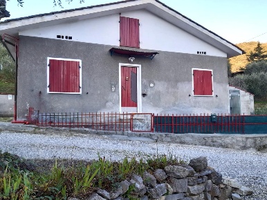 Foto Box a Lucca Maggiano - San Macario di 45 m² con 3 locali in vendita