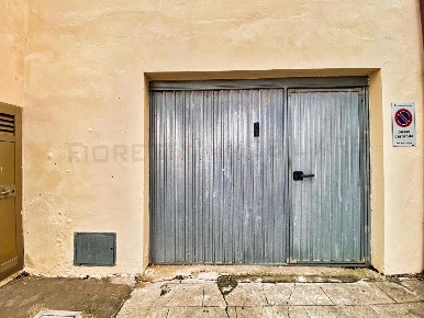 Foto Box a Piombino in vendita