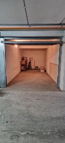 Foto Box a Siena Cavour - Mentana di 20 m² con 1 locali in vendita