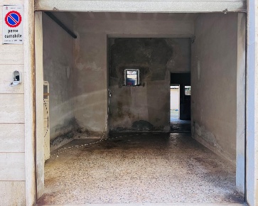 Foto Box a Livorno Cavour - San Carlo di 70 m² con 3 locali in vendita