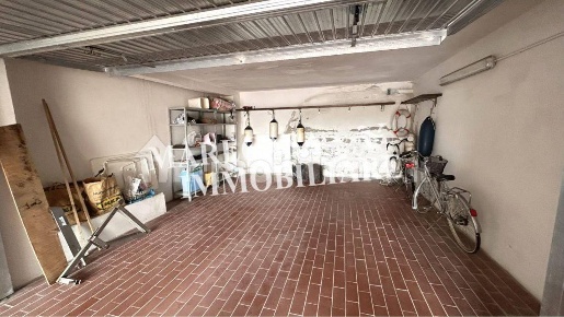 Foto Box a Ameglia di 25 m² con 1 locali in vendita