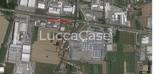 Foto Box a Porcari di 2530 m² in vendita