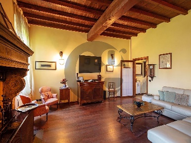 Foto Villa unifamiliare in via Franzina, Cazzago San Martino di 332 m²