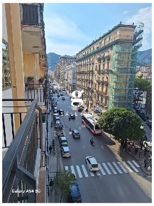 Foto Appartamento in Giuseppe Garibaldi, Salerno Centro di 143 m²