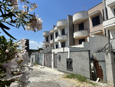 Foto Villa a schiera in Via DUE MULINI 1/D, Barcellona Pozzo di Gotto