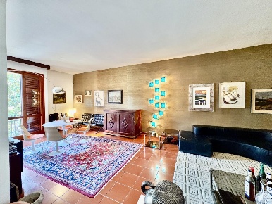 Foto Villa unifamiliare a Castelfiorentino Centro di 220 m² con 9 locali