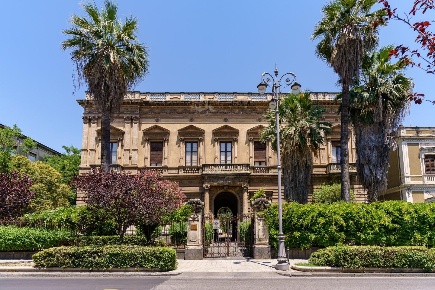 Foto Appartamento a Catania Borgo di 260 m² con 6 locali in vendita