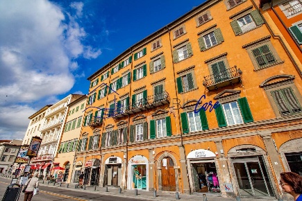 Foto Appartamento a Pisa San Francesco di 318 m² con 7 locali in vendita