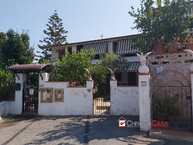 Foto Villa a schiera in strada statale 113, Furnari di 75 m² con 3 locali