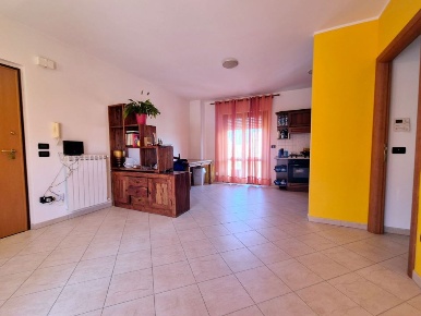 Foto Appartamento in Via San Giacomo, Miglianico Centro di 84 m² in vendita