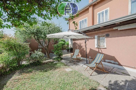 Foto Casa indipendente in Via Chiesa 116, Mira Gambarare di 260 m²