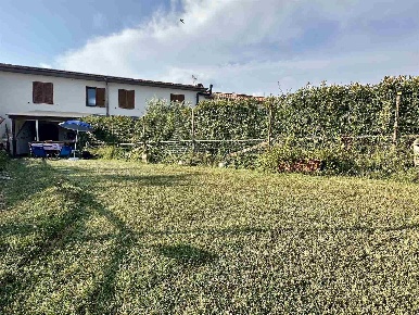 Foto Villa a schiera a Suvereto di 98 m² con 4 locali in vendita