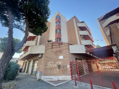 Foto Appartamento in via giampietro faccolli 9, Foggia di 120 m² in vendita
