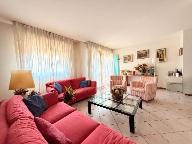 Foto Appartamento in PAOLO UCCELLO, Firenze Isolotto Talenti di 108 m²