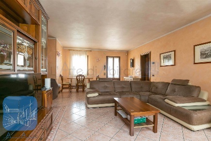 Foto Villa bifamiliare a Zero Branco Scandolara di 135 m² con 6 locali