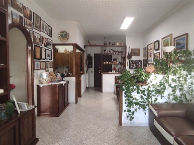 Foto Appartamento in Via Napoli, Ladispoli Centro di 85 m² con 3 locali