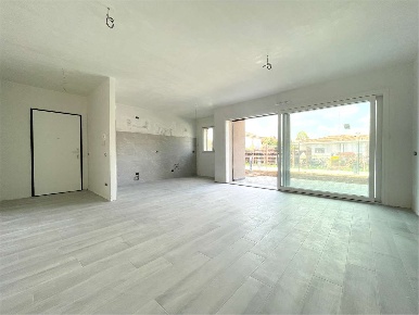 Foto Appartamento in via giovanni testori, Lomazzo di 94 m² con 3 locali