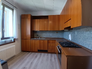 Foto Appartamento a Valbrenta Carpané di 75 m² con 3 locali in vendita