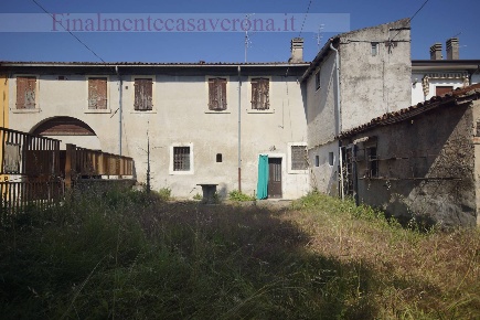 Foto Villa a schiera in via fenilon, Verona Santa Lucia - Golosine
