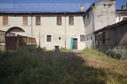 Foto Villa a schiera in via fenilon, Verona Santa Lucia - Golosine