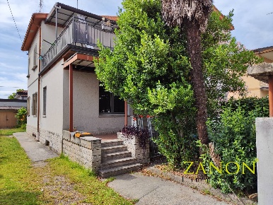 Foto Appartamento in Via delle Portanzie, Monfalcone Centro di 116 m²