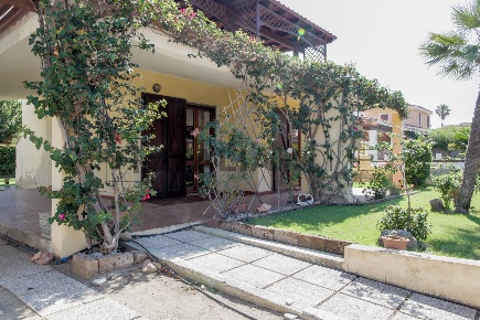 Foto Villa singola in via tamerici, Villasimius Campulongu di 90 m²