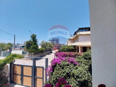 Foto Appartamento in Via Maiori, Pontecagnano Faiano Magazzeno di 117 m²