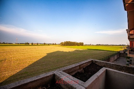 Foto Appartamento in Via Don Carlo Rizzi, Vermezzo con Zelo di 84 m²