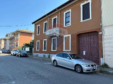 Foto Casa indipendente in via Bellini, Busto Arsizio in vendita