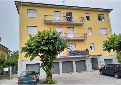 Foto Appartamento in Via Maria Croci, Induno Olona di 90 m² con 3 locali