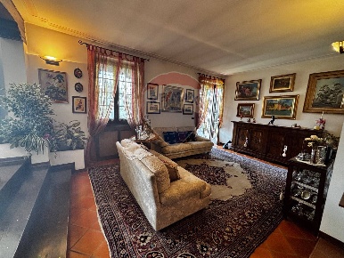 Foto Villa singola in v .ALBERTO SALVADEO, Scaldasole Centro di 320 m²