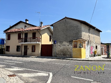 Foto Casa indipendente in Via Udine, San Vito al Torre Nogaredo Al Torre